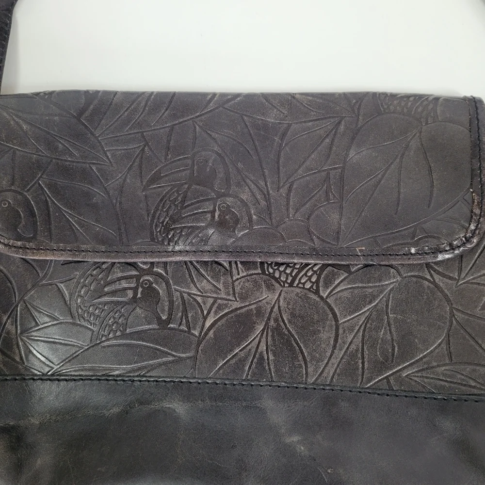 Vintage Debra Lynne‎ Tooled Leather Shoulder Bag Toucan Leaf Flap Closure Smooth